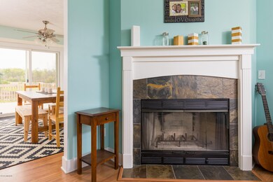 3669 Calkins Ct-17