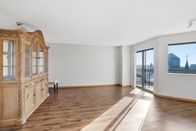 The Pointe unit R1802, Saint Paul, MN 55101 - photo 7