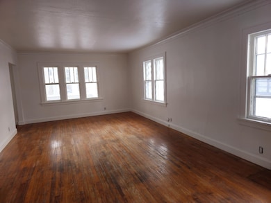 1519 15th St, Rockford, IL 61104 - photo 2