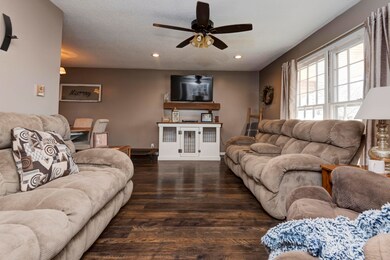 1713 S Oakland Ave, Bolivar, MO 65613 - photo 6