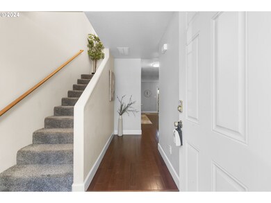 7211 N Mohawk Ave, Portland, OR 97203 - photo 3