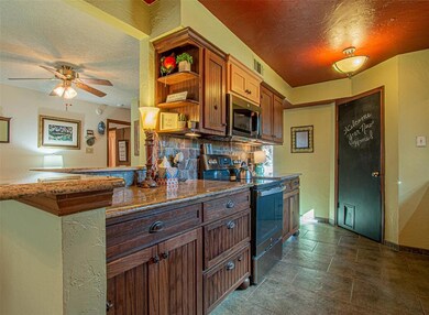 92 Morrow Dr, Bedford, TX 76021 - photo 7