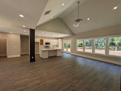 915 W Poplar St, Griffin, GA 30224 - photo 3