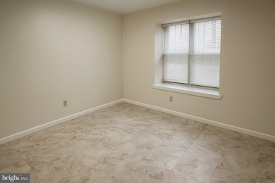329 Gwynedd Ct unit 329, Mount Laurel, NJ 08054 - photo 7
