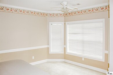 302 Mayhaw St, Monroe, LA 71203 - photo 5