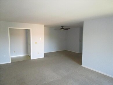 930 Cold Spring Rd unit 12, Allentown, PA 18103 - photo 4
