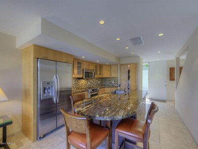 003_Kitchen