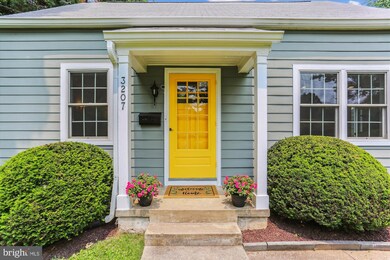 3207 Mccomas Ave, Kensington, MD 20895 - photo 2