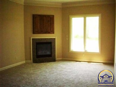 5739 SW 44th Ct, Topeka, KS 66610 - photo 7