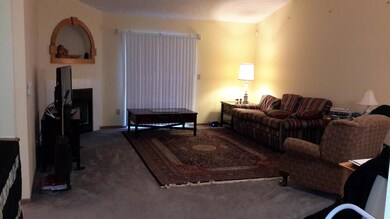 886 Harbinger Cir W, Columbus, OH 43213 - photo 6