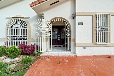 3289 W 76th St, Hialeah, FL 33018 - photo 4