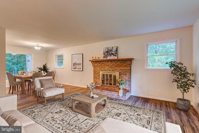 8650 Billingsley Rd, White Plains, MD 20695 - photo 3