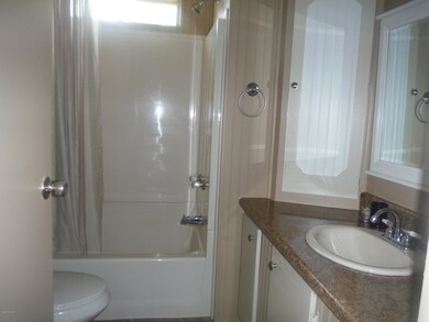 840 wren bathroom4