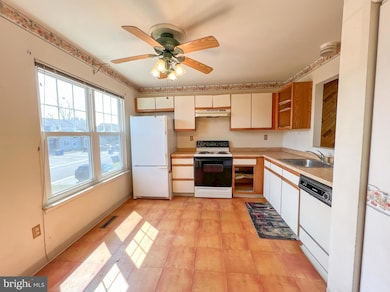 1125 Old Forge Rd, New Castle, DE 19720 - photo 6