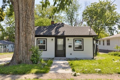 2003 Lay St, Des Moines, IA 50317 - photo 2