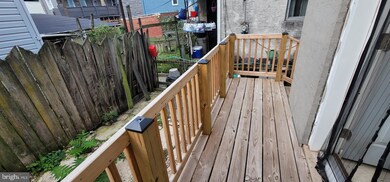 1048 Muhlenberg St, Reading, PA 19602 - photo 2