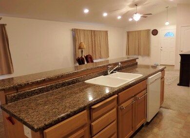 117 Aztec Ct, Grants Pass, OR 97527 - photo 6