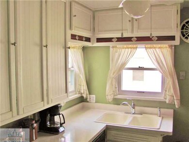 2315 Harding Ave, Lansing, MI 48910 - photo 7