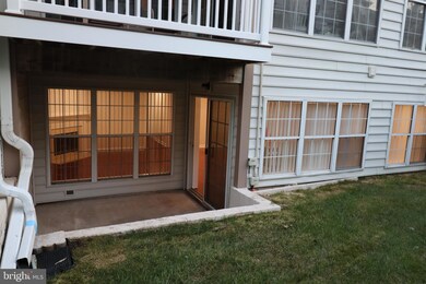 8242 Catbird Cir unit 8242A-101, Lorton, VA 22079 - photo 3