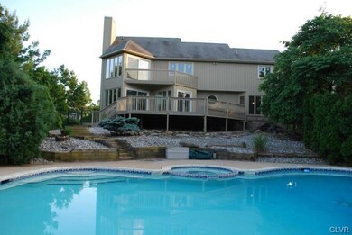 6167 Domarray St, Coopersburg, PA 18036 - photo 2