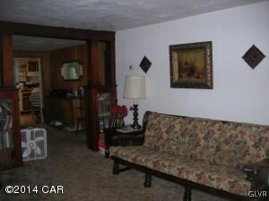 263 Brown St, Tamaqua, PA 18252 - photo 2