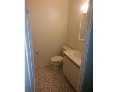 10 Washington Green unit 107, East Walpole, MA 02032 - photo 5