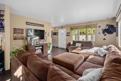 1299 Vista Dr, Grants Pass, OR 97527 - photo 4