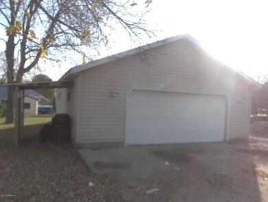 03 garage