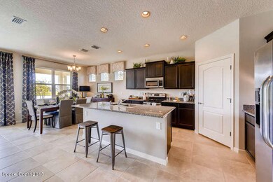 Delray-small-005-6-Kitchen-666x445-72dpi