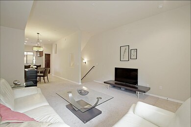 Living room 4
