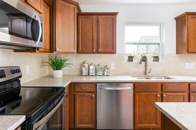 Kitchen TSP077-E2070-Staged-15