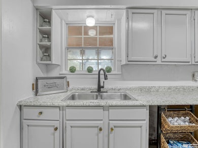 2019 N Park Rd, Canyon Lake, TX 78133 - photo 7