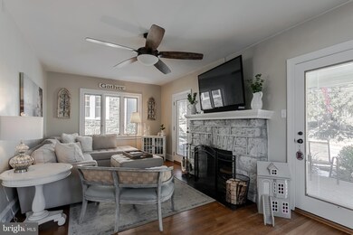 521 E Manoa Rd, Havertown, PA 19083 - photo 5