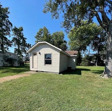 390 S High St, Austin, IN 47102 - photo 3