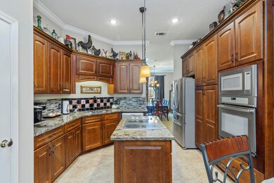 1303 Jeffrine Dr-07