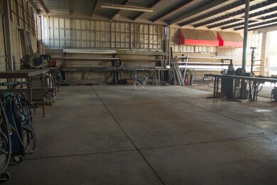 Garage 2