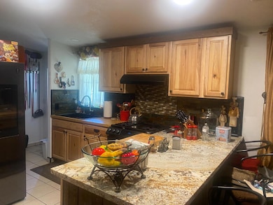 2575 S Willow Ave unit 25, Fresno, CA 93725 - photo 4