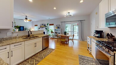 2226-Red-Fern-Ln-Kitchen