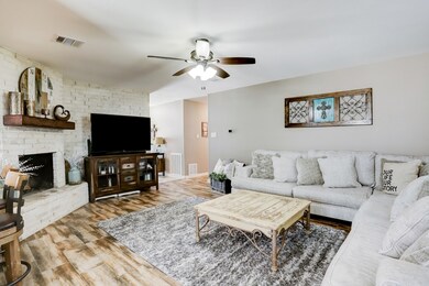 9239 Landwood Dr, Houston, TX 77040 - photo 6