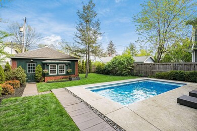 Pool & Backyard