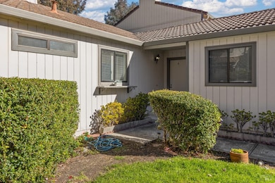 4 Playa Ct, Hercules, CA 94547 - photo 2