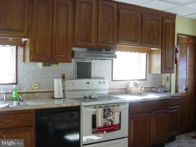 4500 Todd Point Ln, Sparrows Point, MD 21219 - photo 5