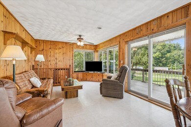 25552 Dawn Cir, Sherrill, IA 52073 - photo 5