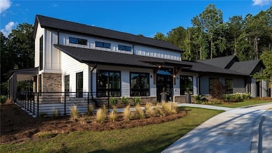 View of front of home featuring a front yard