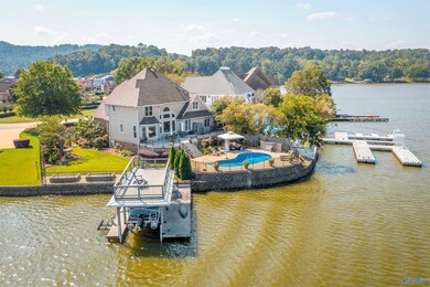 301 Lakepoint Dr, Gadsden, AL 35901 - photo 2