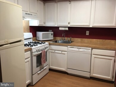 812 Painters Crossing unit 812, Chadds Ford, PA 19317 - photo 5