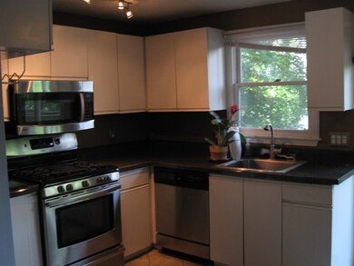 20 Waite St unit 2, Lowell, MA 01851 - photo 2