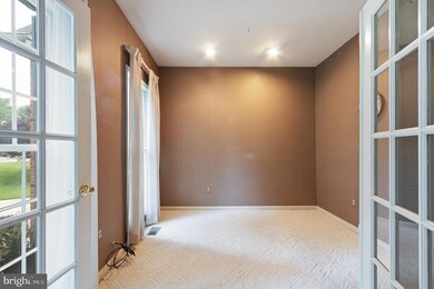 10601 Wood Pointe Ct, Glenn Dale, MD 20769 - photo 2