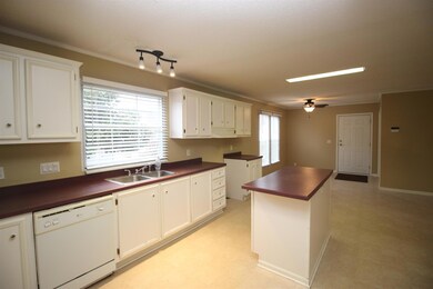 Tons of space for prepping 