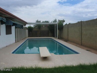 2718 N jay st pool